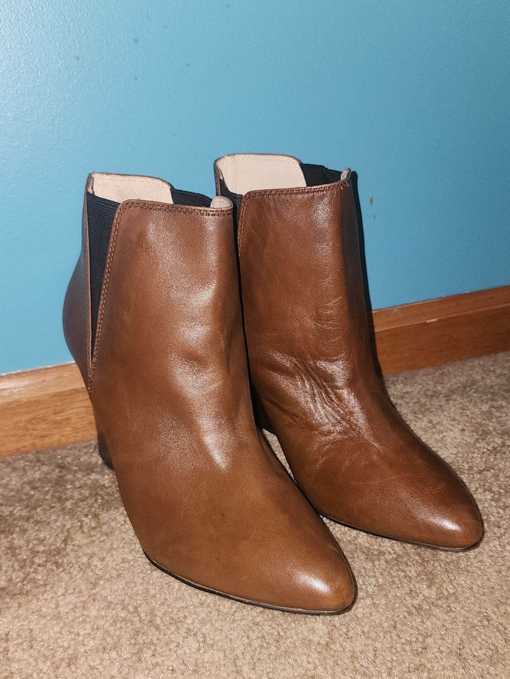 Louise et Cie "Lo-Wikket" Cognac Brown Leather Pointed Toe Wedge Booties Sz 10B